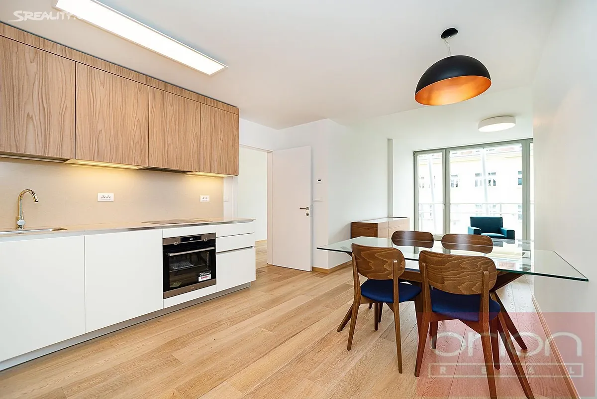 Pronájem bytu 2+kk 62 m², Praha