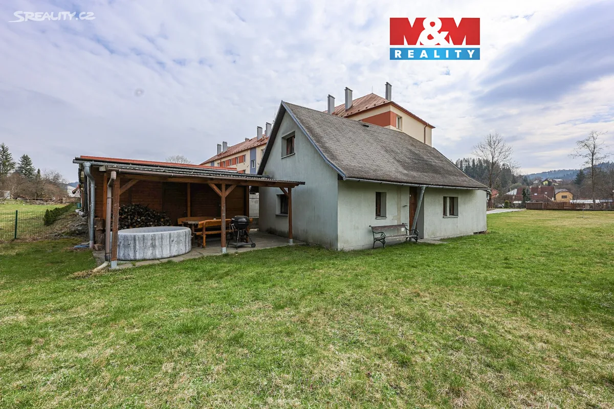 Prodej rodinného domu 80 m², pozemek 595 m²