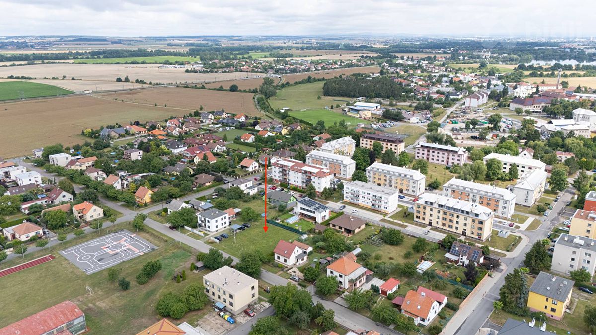Prodej stavebního pozemku 850 m² – fotografie 2