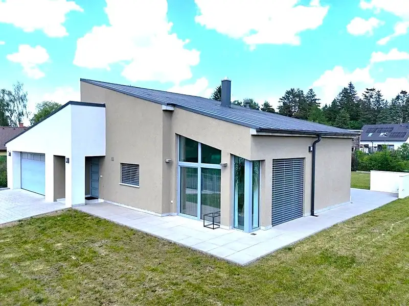Prodej rodinného domu 192 m², pozemek 1004 m², Babylon – náhled fotky 1