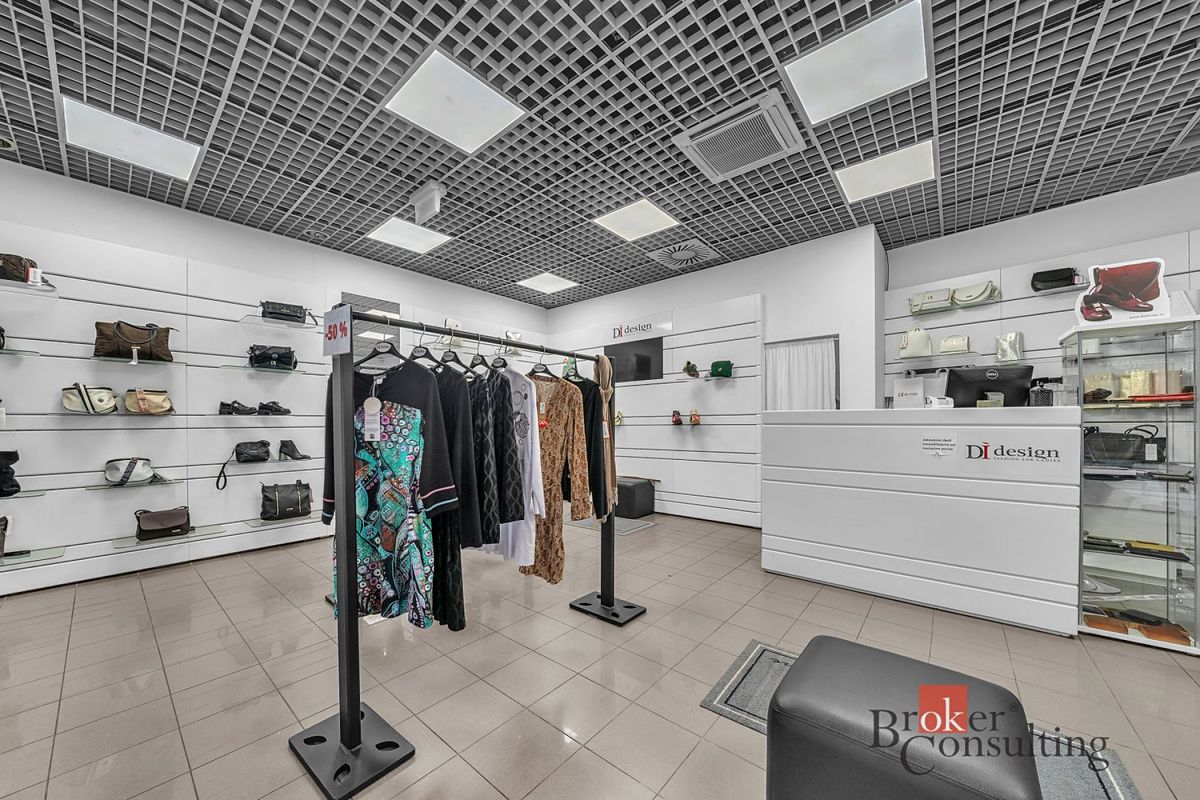 Pronájem obchodního prostoru 55 m² – fotografie 2