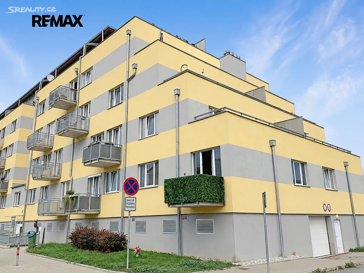 Pronájem garážového stání 10 m², Jaroslava Holečka