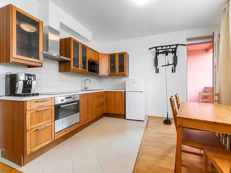 Prodej bytu 1+kk 35 m², Praha – náhled fotky 3
