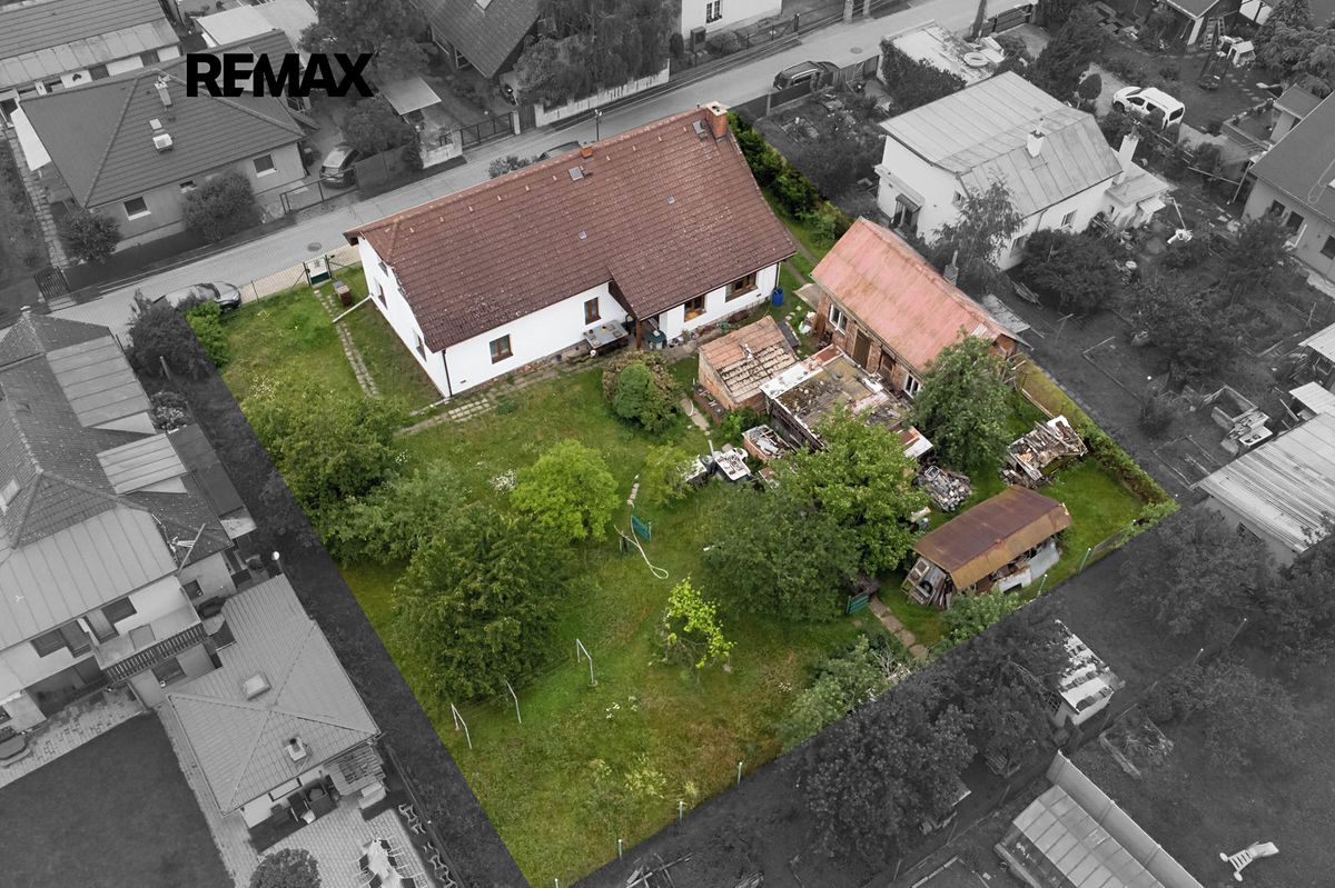 Prodej rodinného domu 323 m², pozemek 1117 m² – fotografie 4