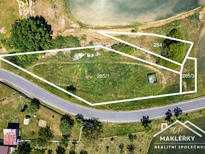 Prodej  stavebního pozemku 1 483 m²