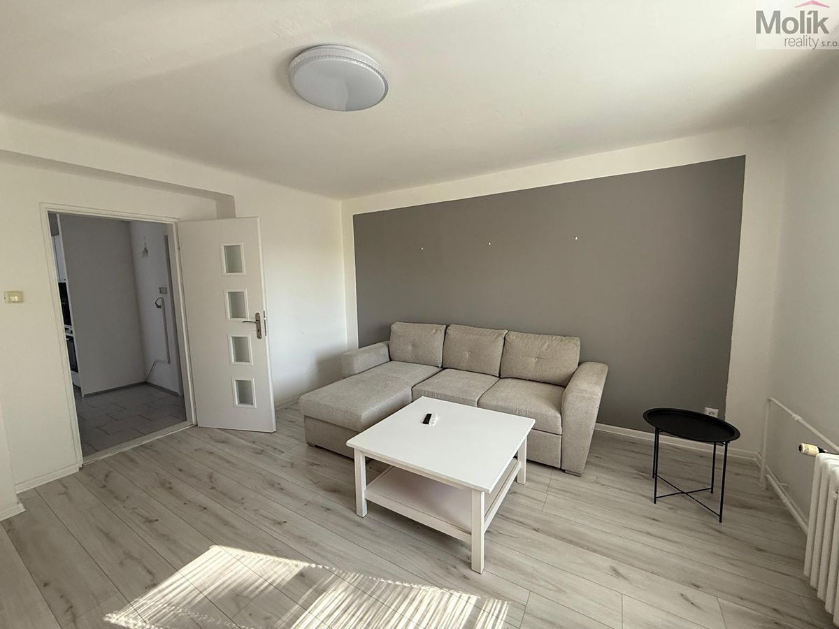 Pronájem bytu 3+1 60 m² – fotografie 2