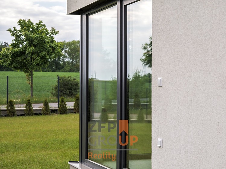 Prodej domu, 228 m² (32 z 100)