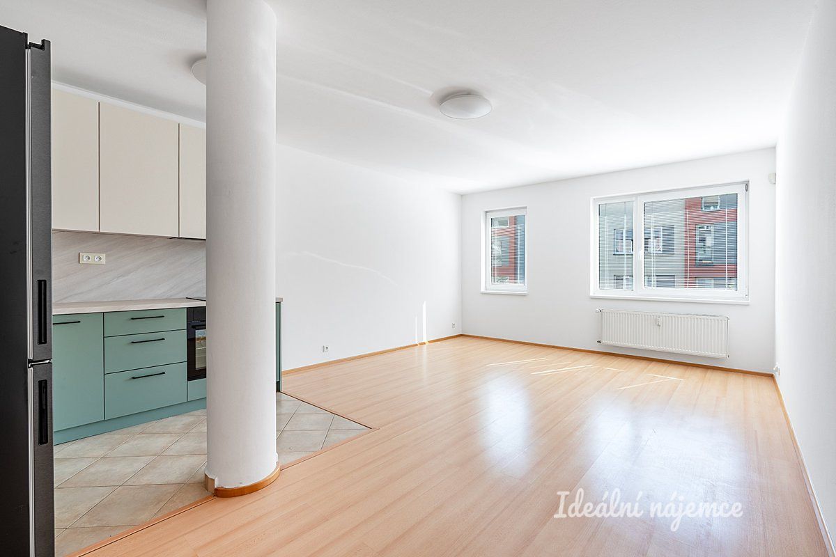 Pronájem bytu 1+kk 36 m²