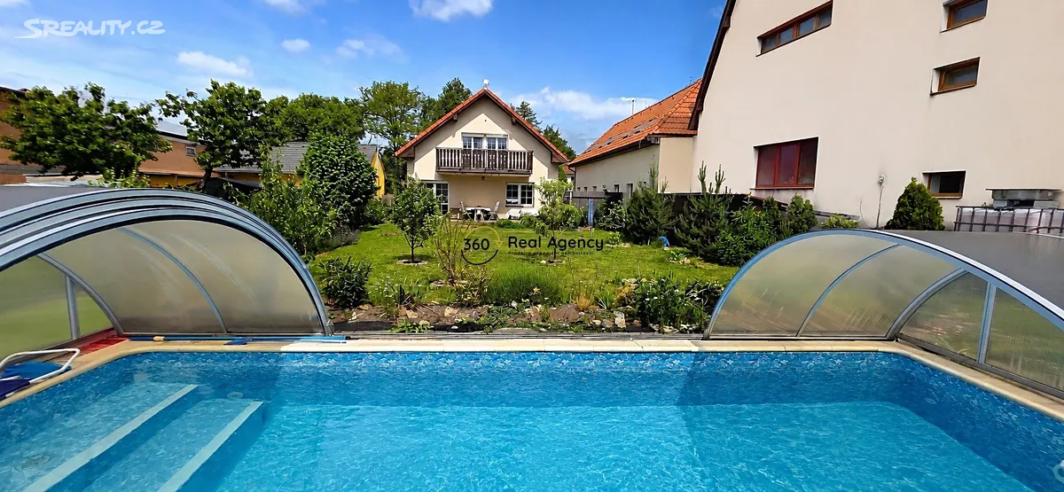 Pronájem rodinného domu 163 m², pozemek 700 m²