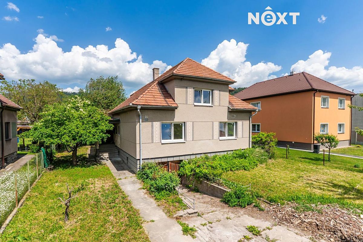 Prodej rodinného domu 248 m², pozemek 832 m²