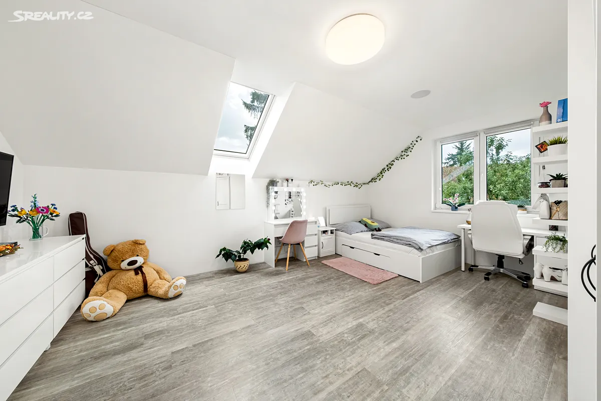 Prodej rodinného domu 178 m², pozemek 1203 m² – pohled 6