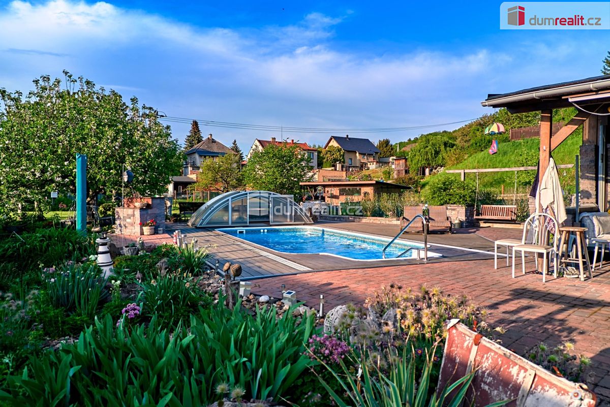 Prodej vily 296 m², pozemek 3134 m² – fotografie 3
