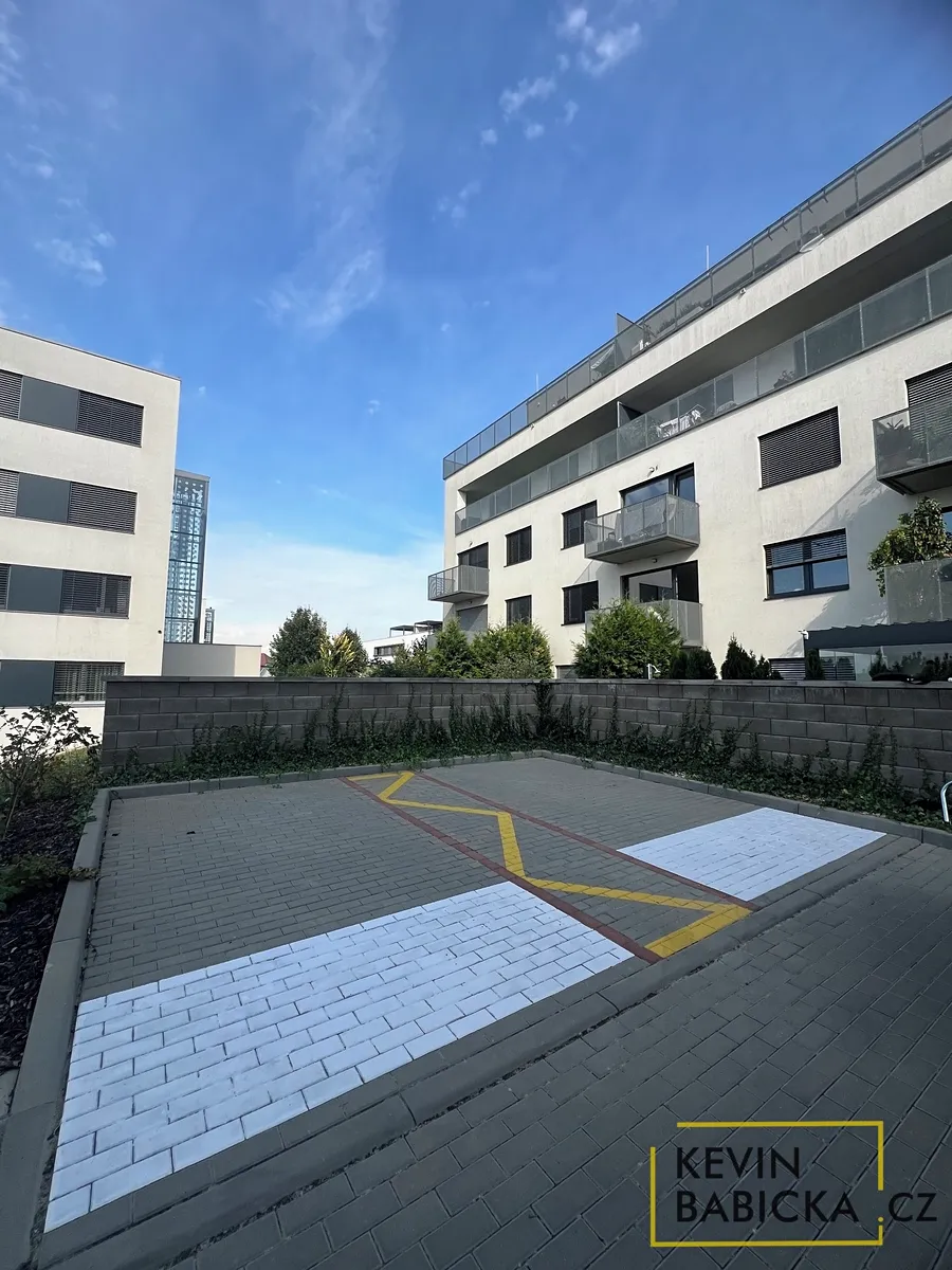 Prodej specifického typu nemovitosti 16 m²