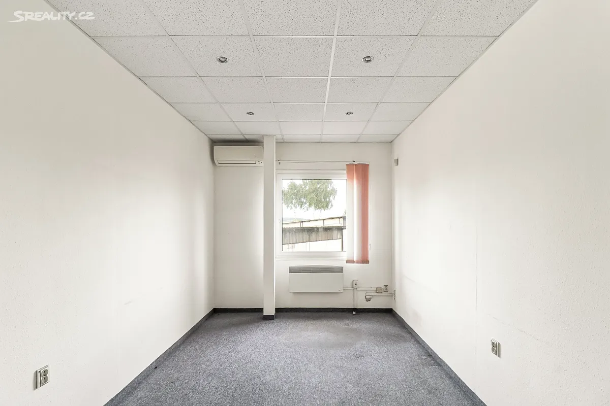 Pronájem skladového prostoru 1500 m² – pohled 5