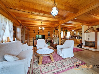 Prodej  chalupy 242 m², pozemek 12 701 m²
