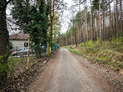 Prodej pozemku, 1 005 m² (3 z 8)