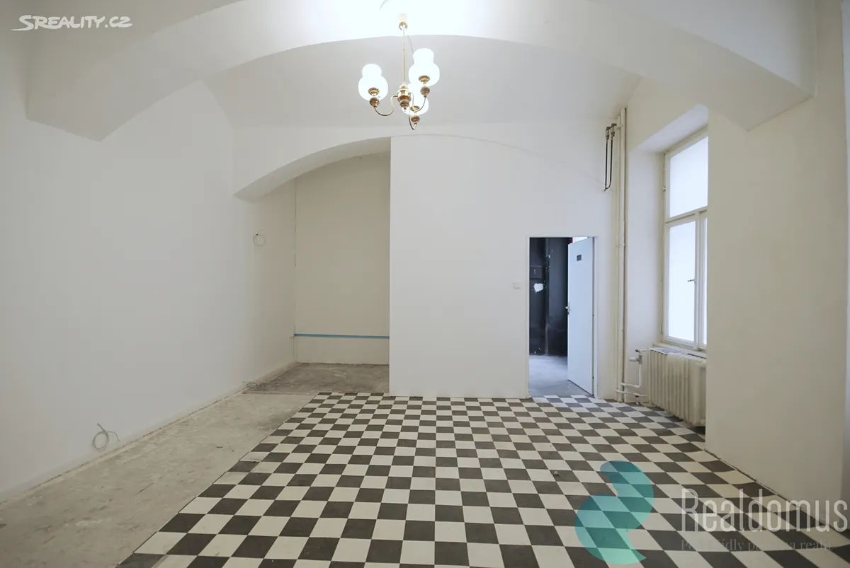 Pronájem kanceláře 76 m² – pohled 4