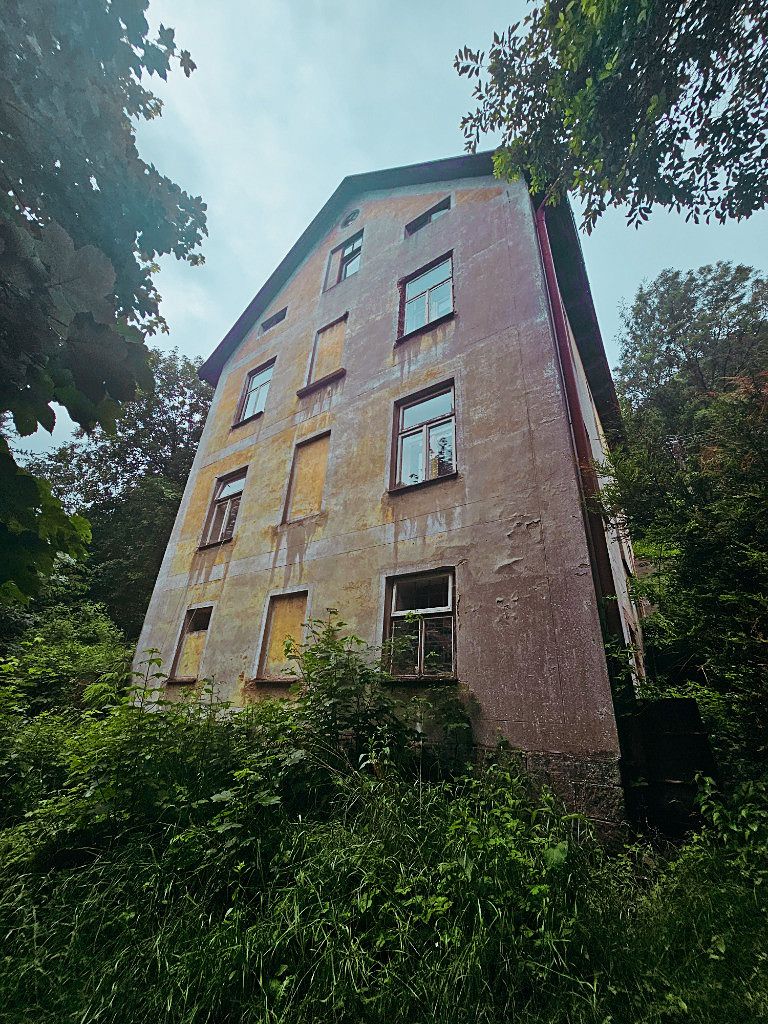 Prodej rodinného domu 150 m², pozemek 261 m² – fotografie 2