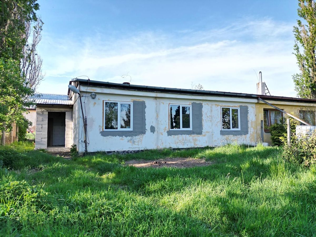 Prodej rodinného domu 104 m², pozemek 706 m² – fotografie 2