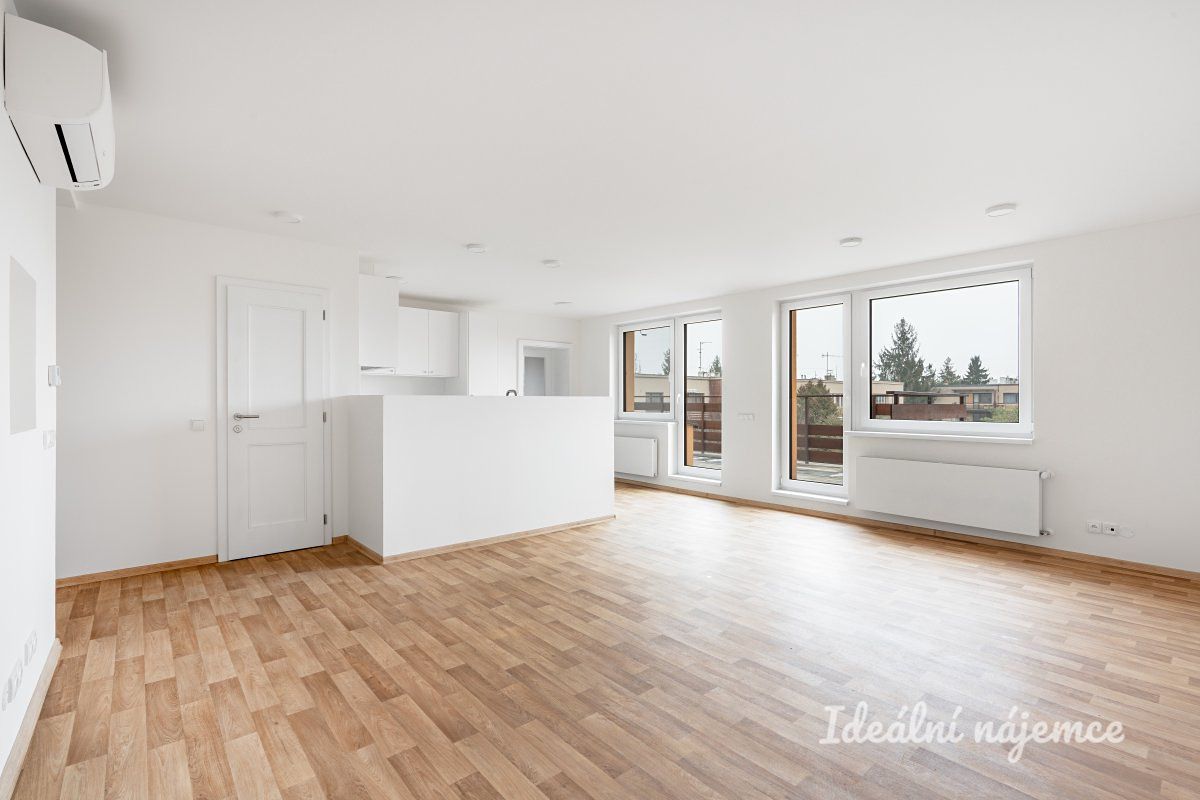 Pronájem bytu 3+kk 86 m²