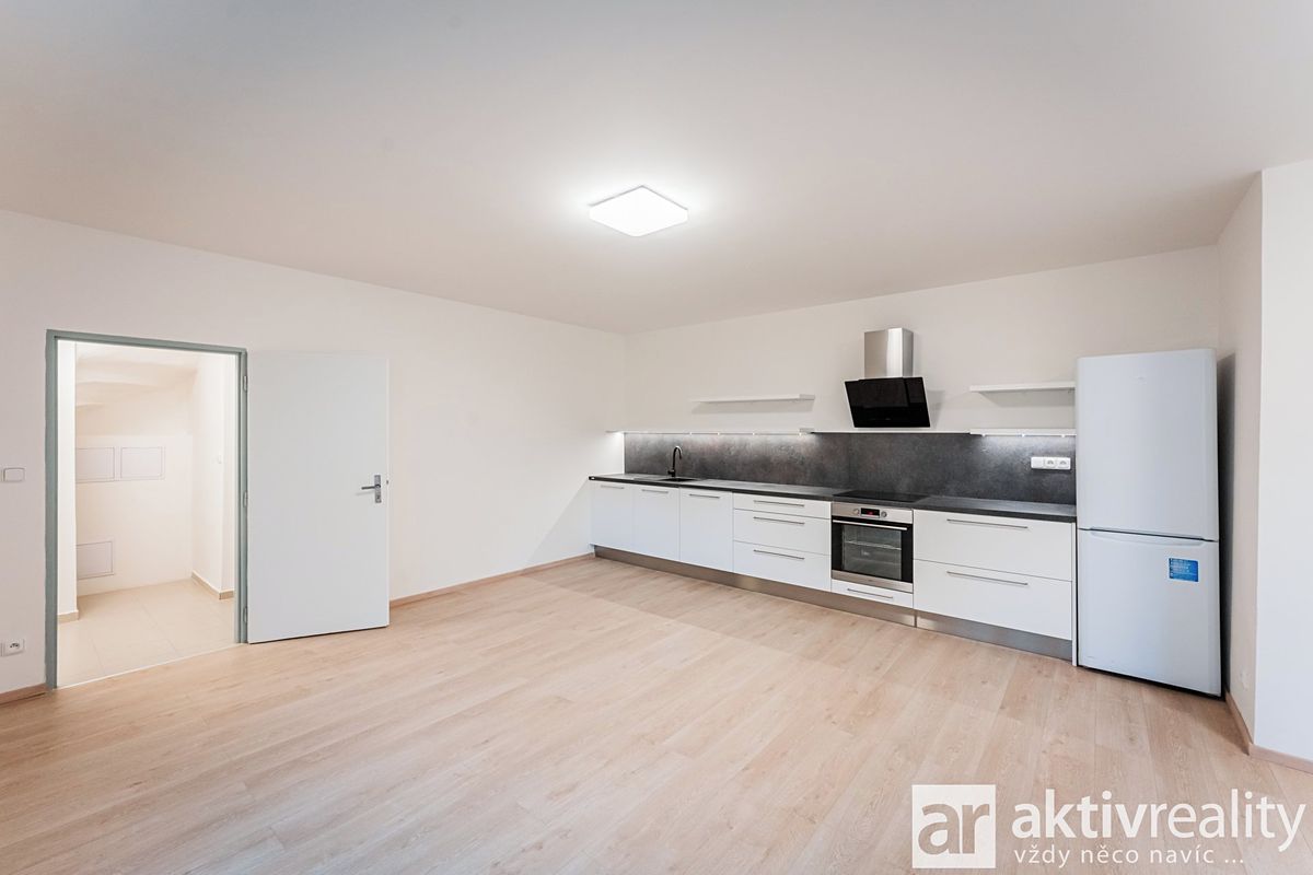 Pronájem bytu 2+kk 65 m²
