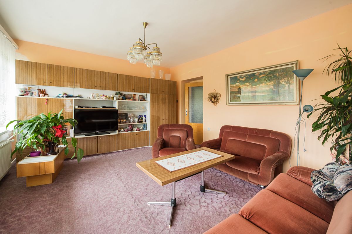 Prodej vícegeneračního domu 260 m², pozemek 1336 m² – fotografie 4
