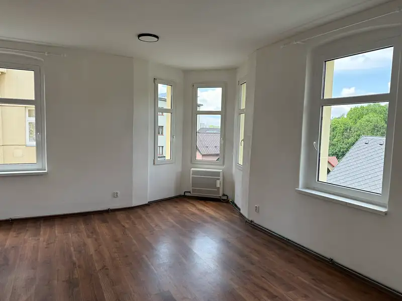 Pronájem bytu 2+1 65 m², Liberec – náhled fotky 3