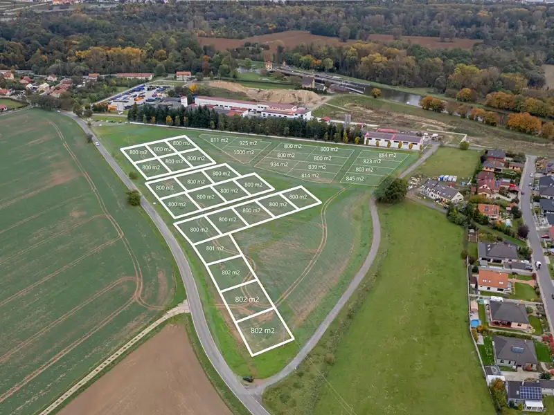 Prodej stavebního pozemku 800 m², Hořín – náhled fotky 1