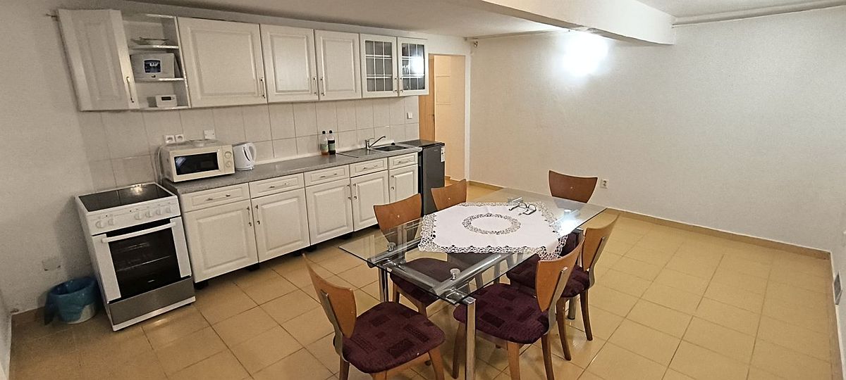 Pronájem bytu 2+kk 60 m² – fotografie 3