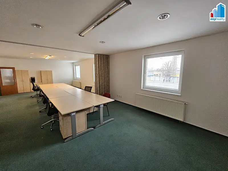 Pronájem kanceláře 114 m², Plzeň – náhled fotky 3