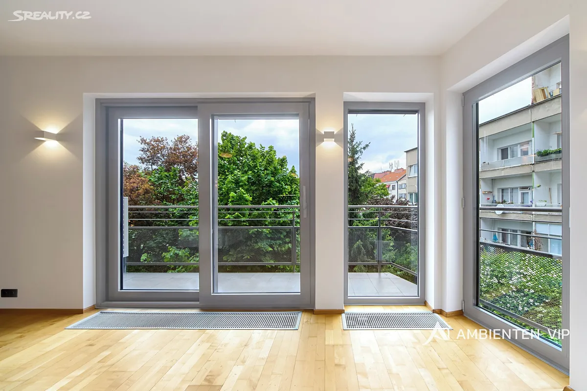 Pronájem bytu 3+kk 93 m² – pohled 3