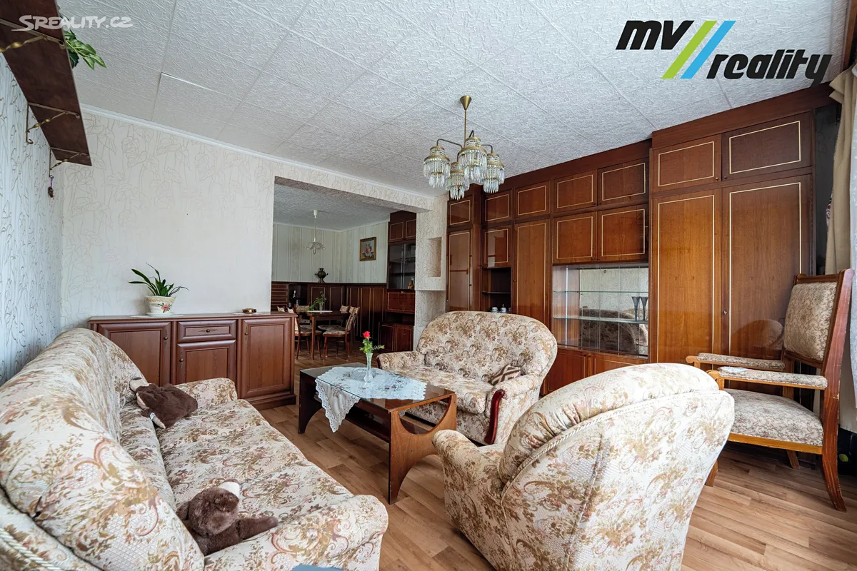 Prodej rodinného domu 168 m², pozemek 486 m² – další