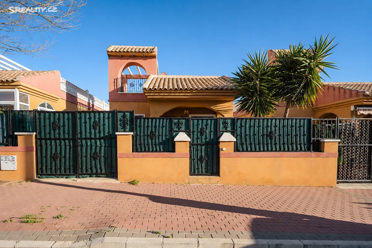 Prodej vily 79 m², pozemek 90 m², Torrevieja