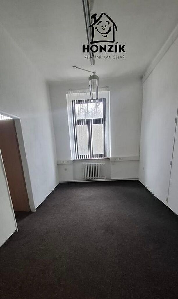 Pronájem kanceláře 31 m² – fotografie 5