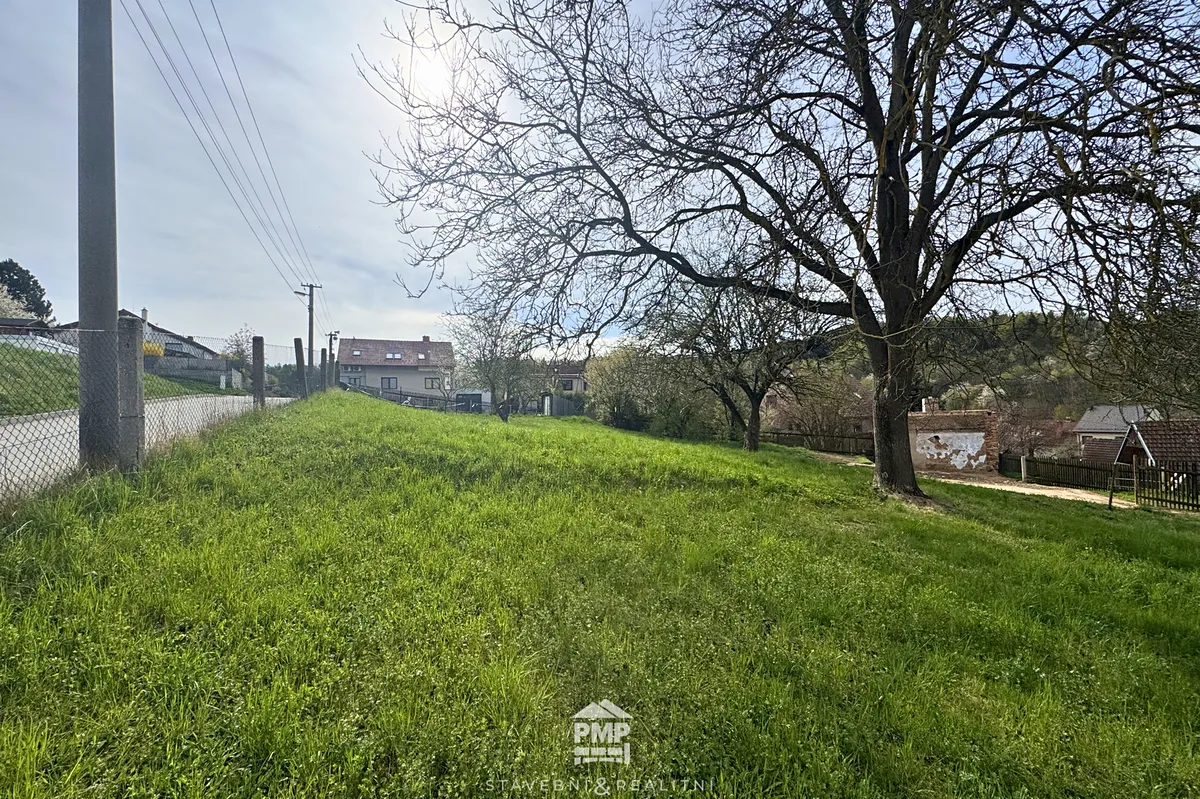 Prodej stavebního pozemku 953 m²