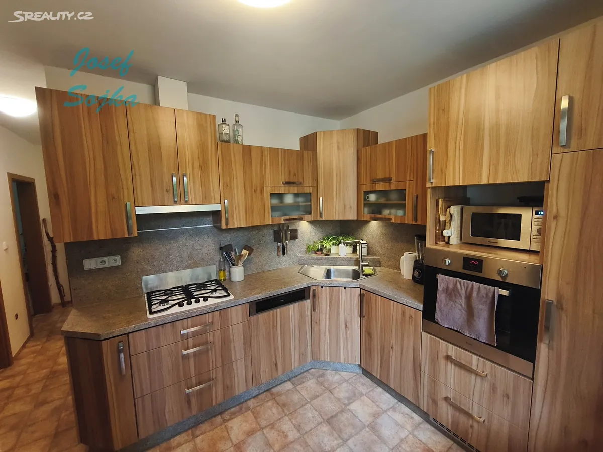 Prodej bytu 2+1 52 m², Třískalova