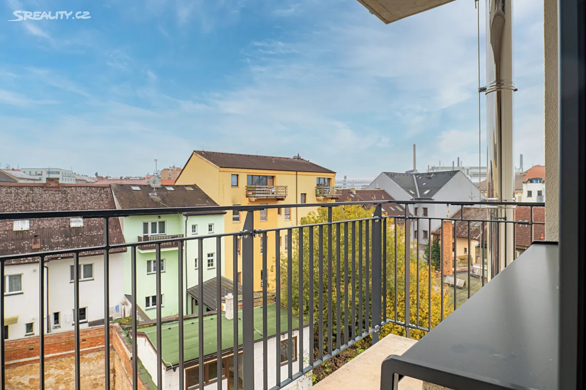 Pronájem bytu 2+kk 51 m² – pohled 6