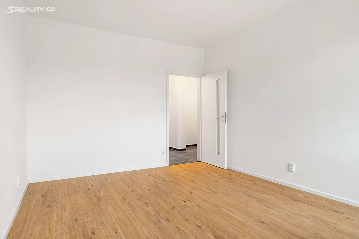 Pronájem bytu 2+kk 51 m² – další