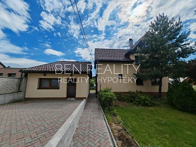 Prodej  rodinného domu 200 m², pozemek 812 m²