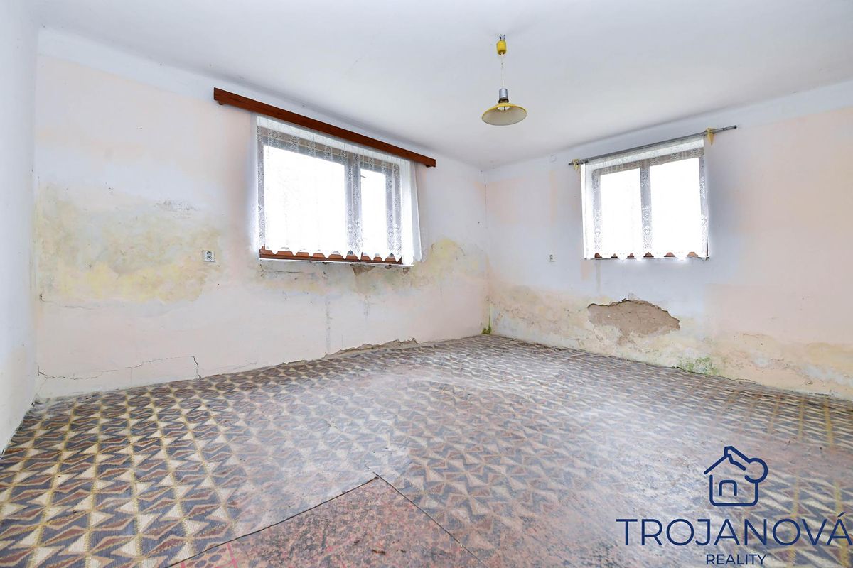 Prodej rodinného domu 120 m², pozemek 951 m² – fotografie 5
