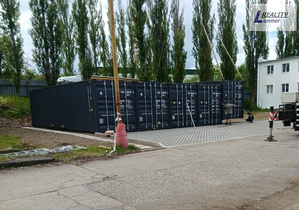 Pronájem skladového prostoru 30 m²
