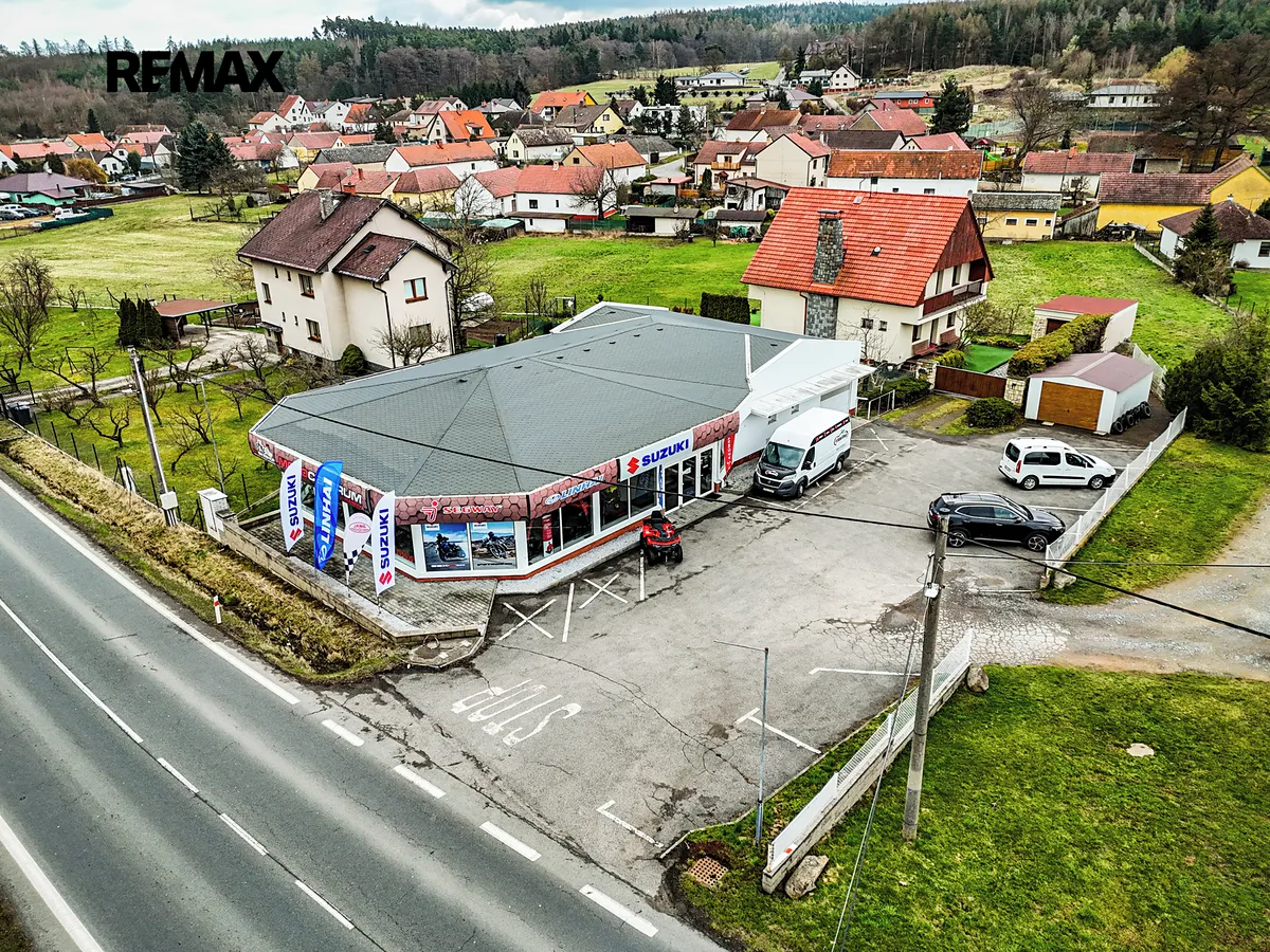 Prodej obchodního prostoru 300 m²