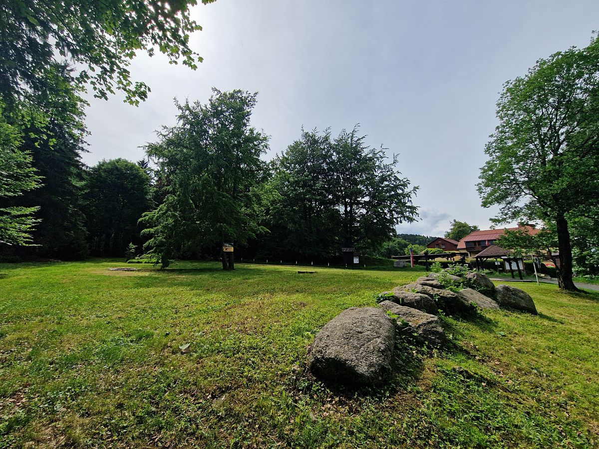 Prodej komerčního pozemku 1610 m², Mařenice – fotka 1 z 3
