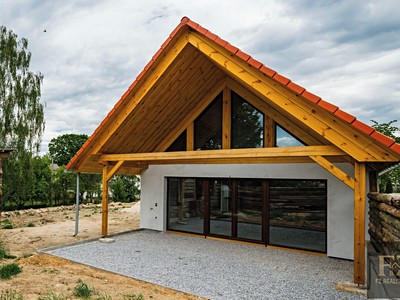 Prodej  rodinného domu 220 m², pozemek 1 555 m²