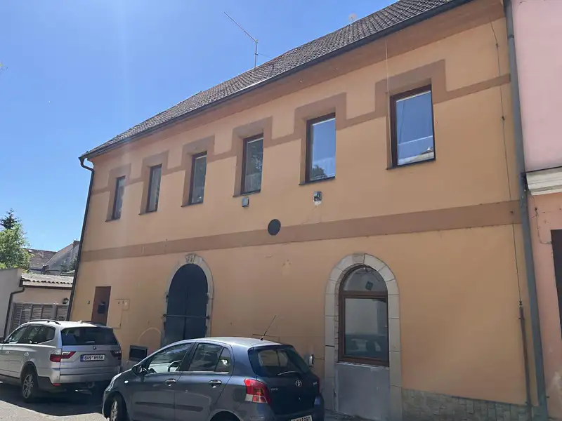 Prodej rodinného domu 95 m², pozemek 69 m², Nový Bydžov – náhled fotky 2