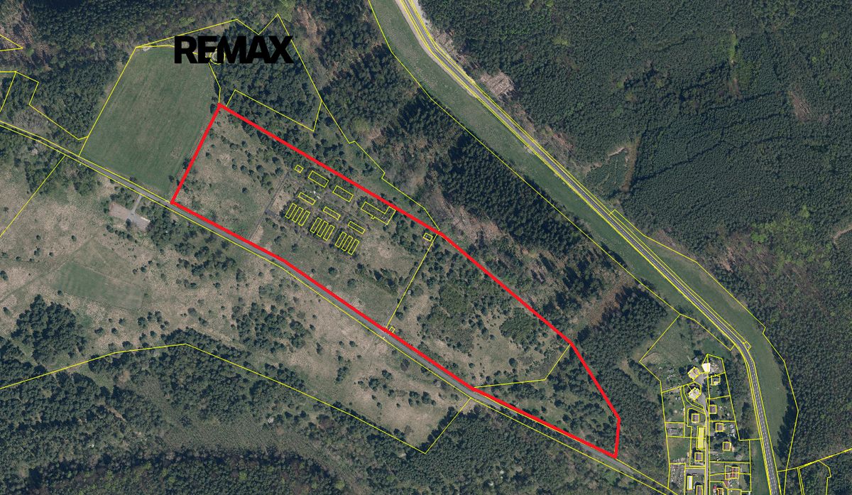 Prodej komerčního pozemku 134563 m²