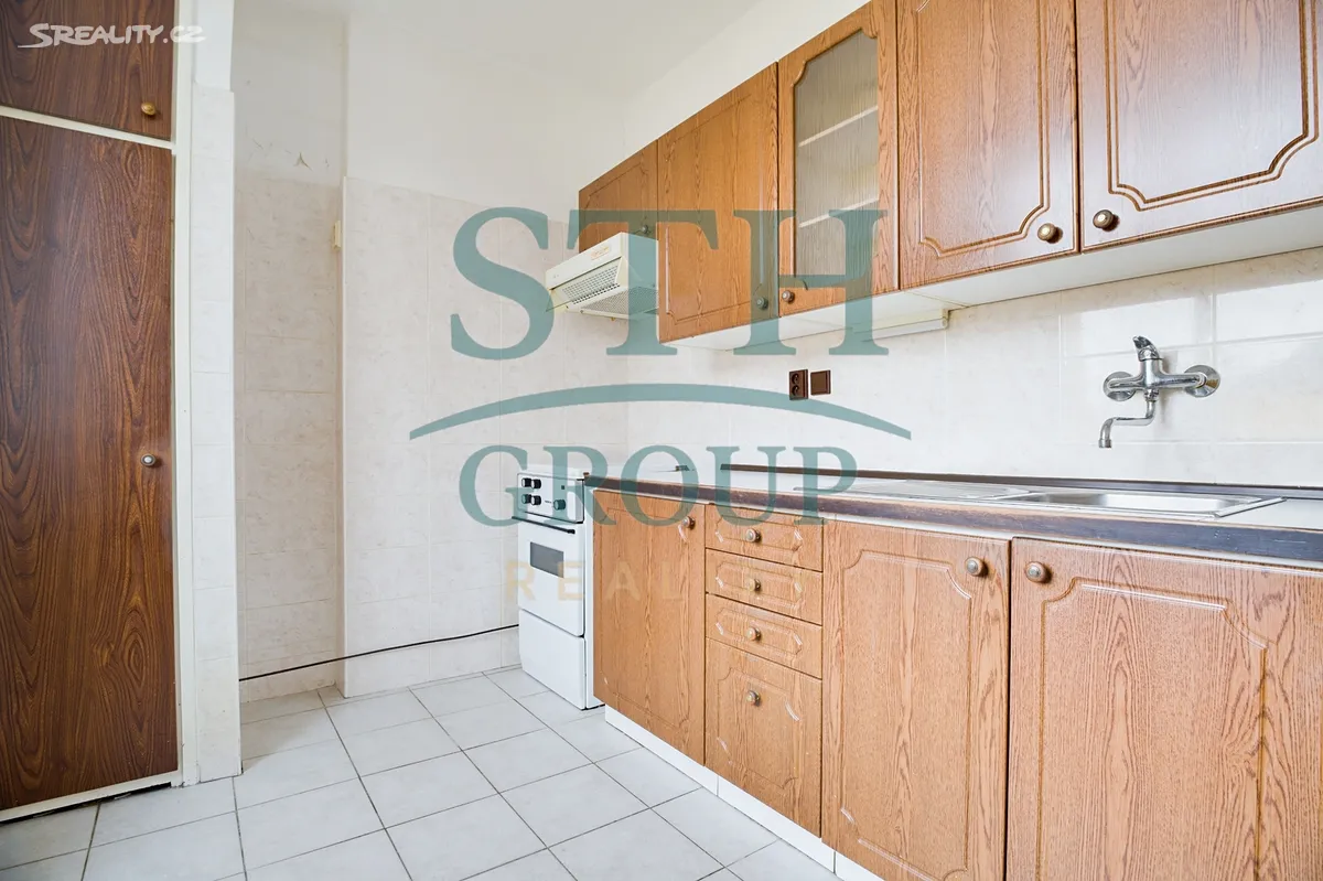 Prodej bytu 2+1 50 m², Komenského