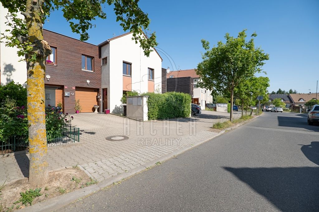 Prodej rodinného domu 130 m², pozemek 261 m²