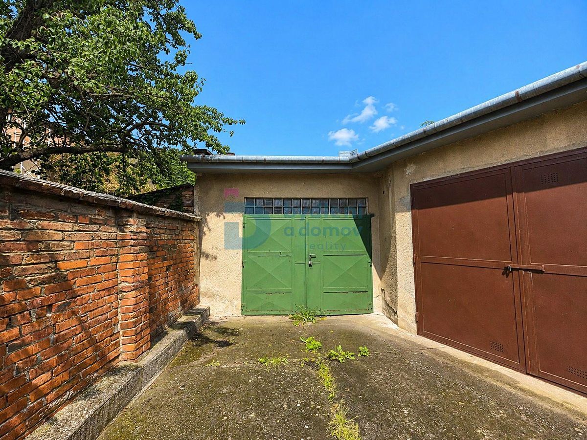 Prodej garáže 64 m²