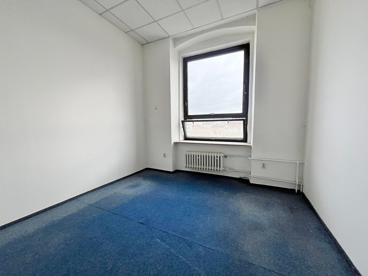 Pronájem kanceláře 18 m² – fotografie 4